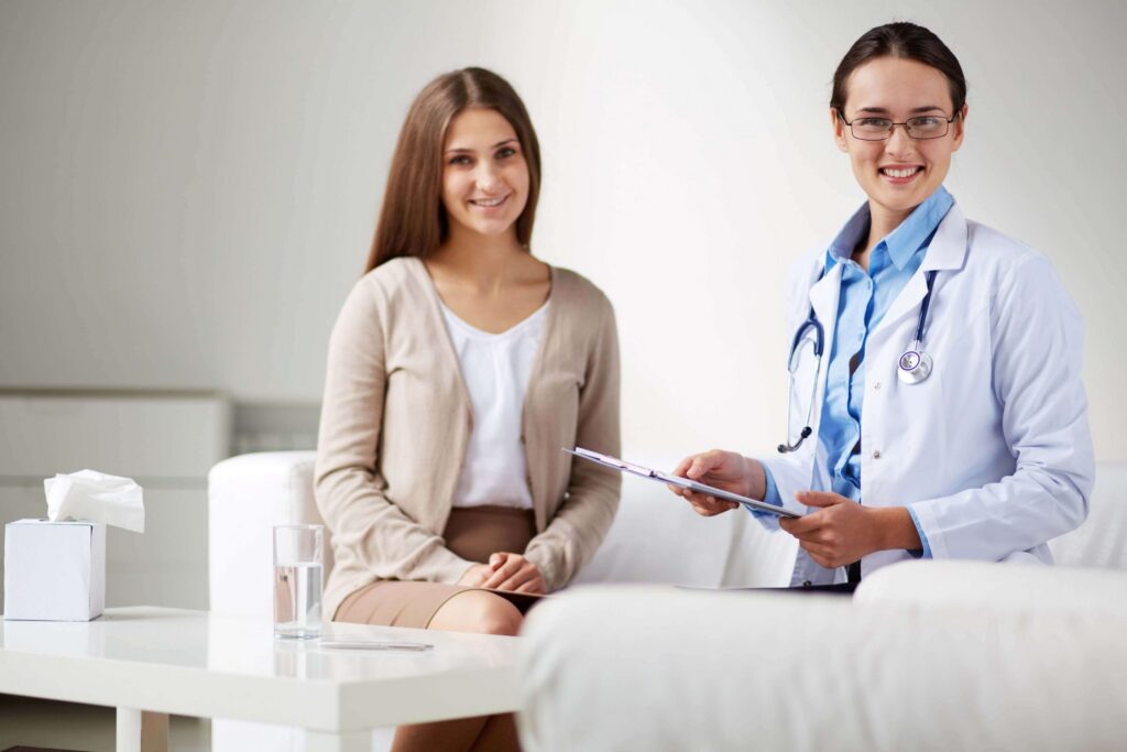 Assim que notar os primeiros sintomas, é importante marcar uma consulta com angiologista.