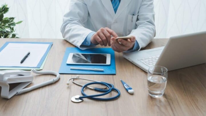 Como funciona a telemedicina online e como ser atendido: