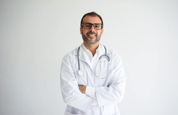 Como encontrar proctologista para consulta online